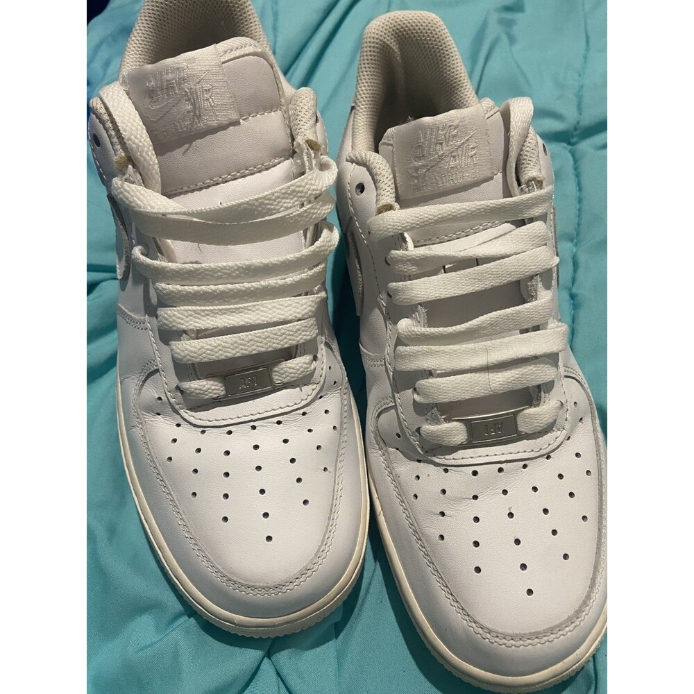 Air Force 1 82 AF 1 82 low, white, size 9(2010) preowned without box.